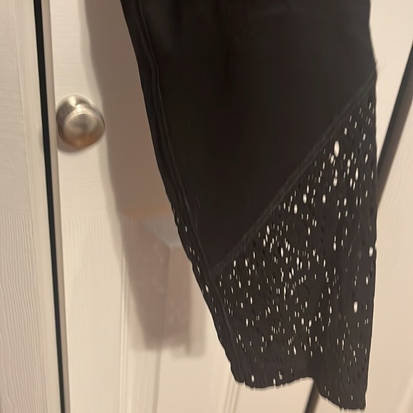 Victoria’s Secret PINK sport leggings in black with mesh bottom size Small NWOT - Picture 3 of 7